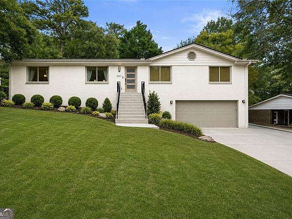 2nd image of 3941 Lake Dr SE