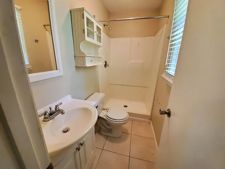 105 Springdale Rd — Photo 13