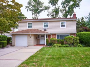 919 Harlane Cir, Bellmore, NY 11710