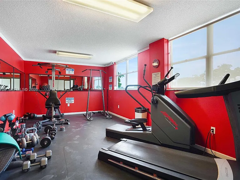 6900 Bay Dr #3H — Photo 28