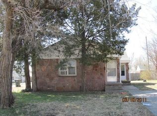 554 E Harmon Dr, Midwest City, OK 73110