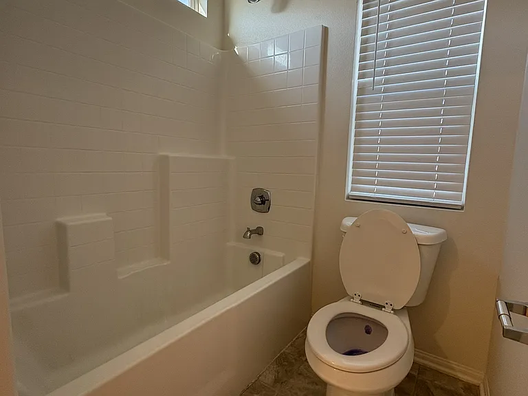 12918 Echo Valley St — Photo 6