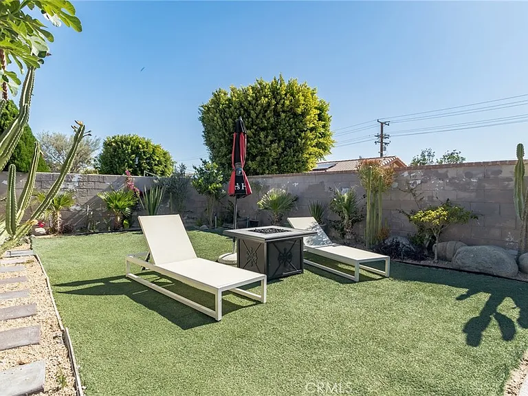 27350 Melanita Dr — Photo 8