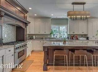 9 Vine St, Chestnut Hill, MA 02467