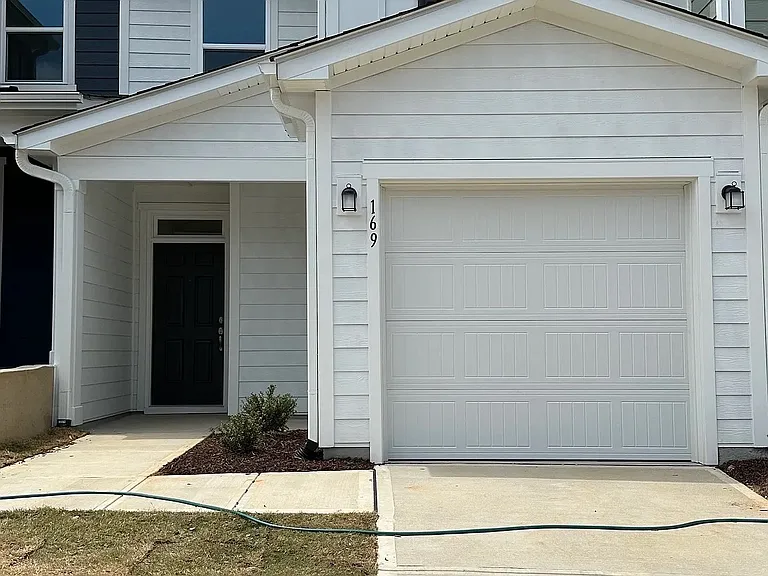 169 Parker Ln — Photo 7