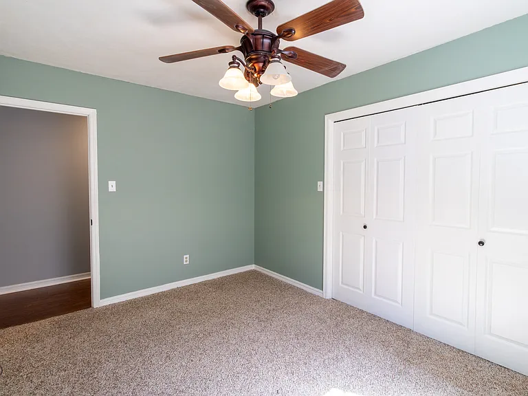 1535 Primrose Dr — Photo 22