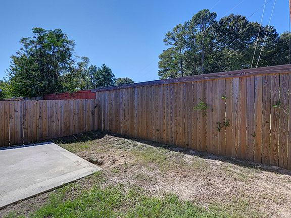 3rd image of 537 Dawsons Park Way