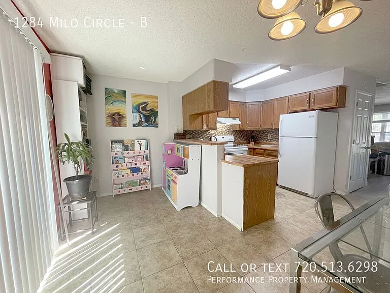 1284 Milo Cir #B — Photo 18