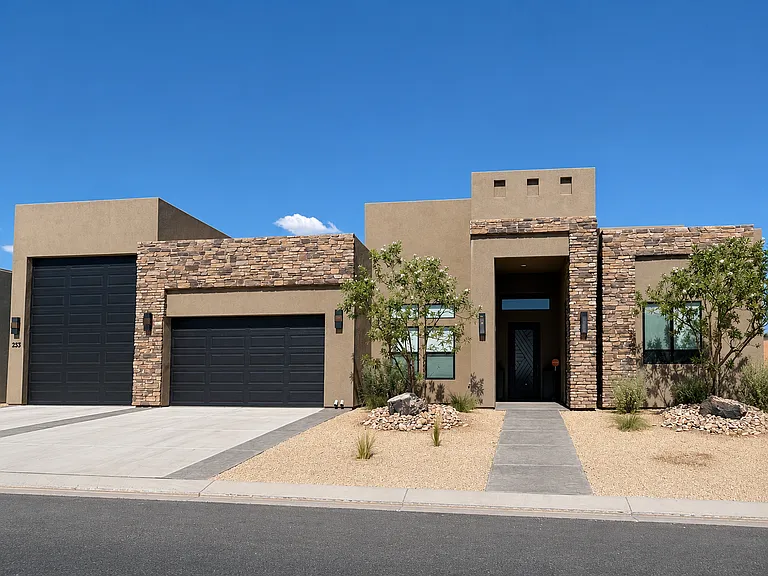 253 S 660 W — Photo 2