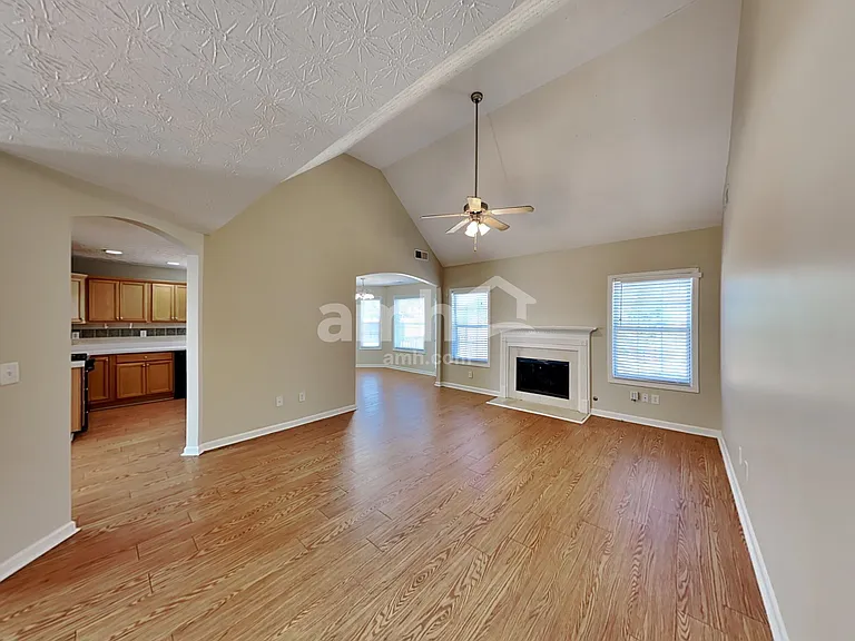 51 Wayne Meadows Ct — Photo 3