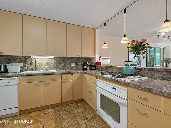 5th image of 1580 Sherman Ave APT 1205