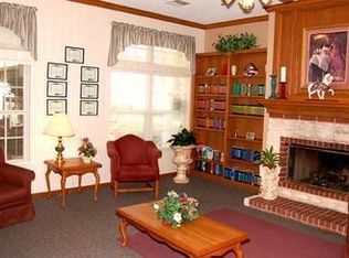 660 Woelfel Rd, Brookfield, WI 53045