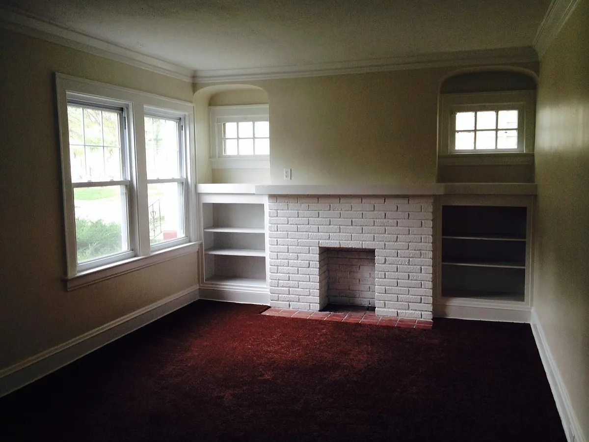 decorative fireplace - 1480 Cordova Ave #DOWN