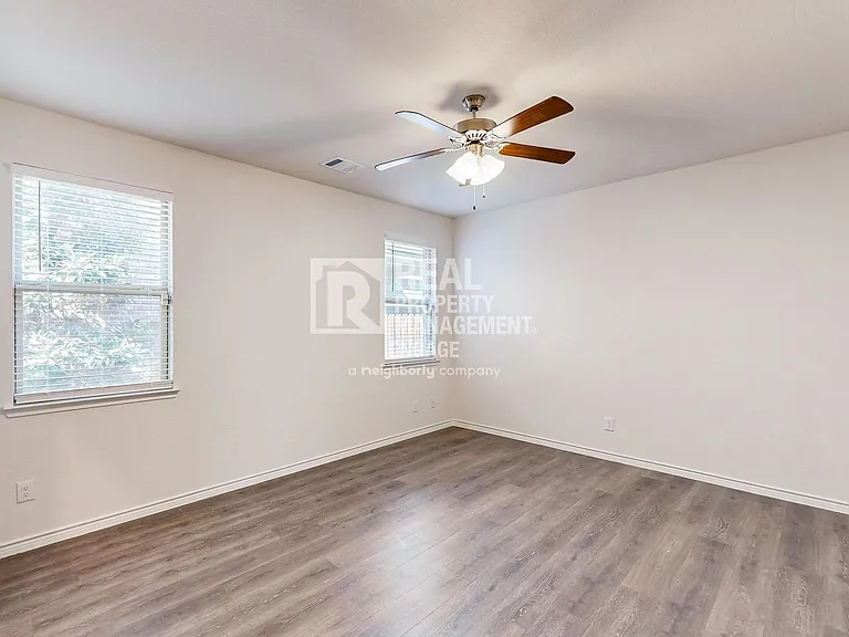 2321 Astapor Dr — Photo 33
