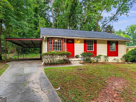 3rd image of 6177 Crestview Ln