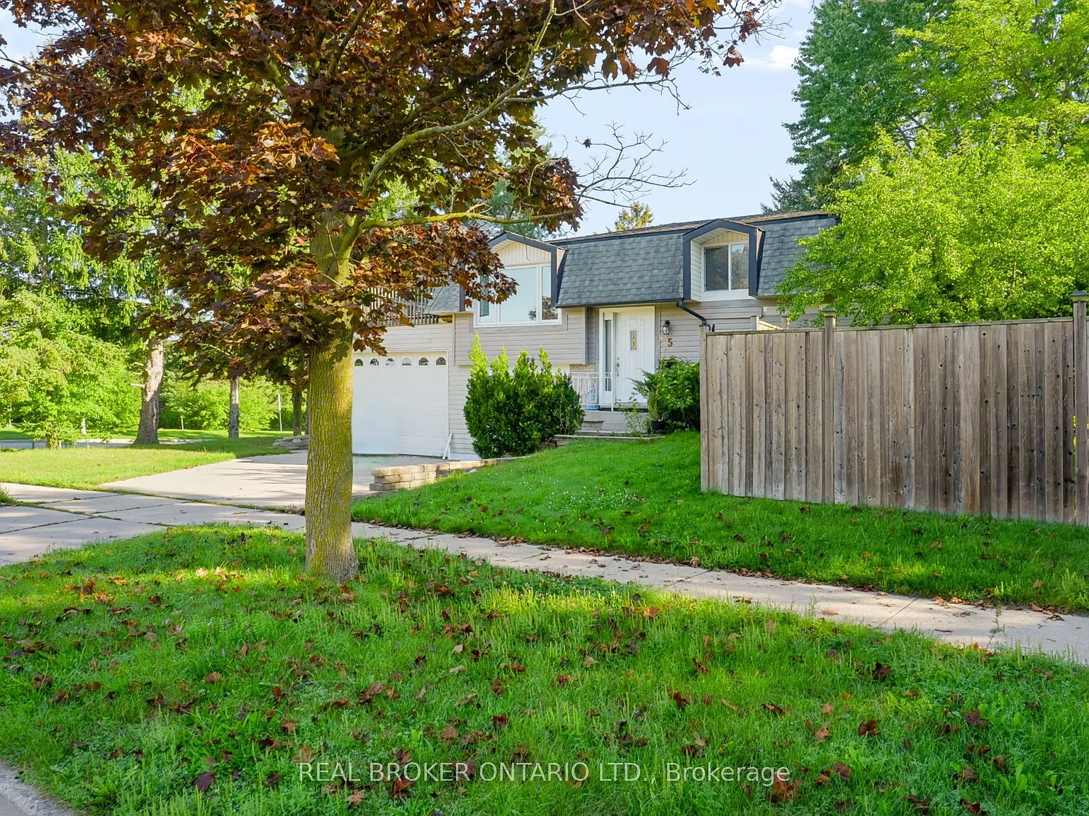 3 bed, $3,200 — Photo 2