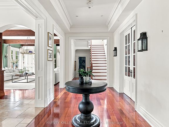 4th image of 14 Denewood Cres