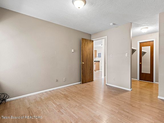 4th image of 355 W Deloney Ave APT A-3