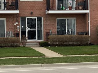 32125 Beaconsfield St #13, Roseville, MI 48066