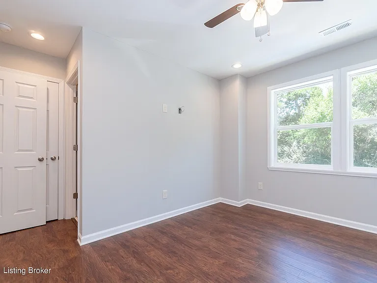 11502 Bellewood Garden Ct — Photo 43