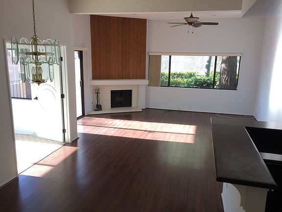 3rd image of 444 W Huntington Dr Unit 114