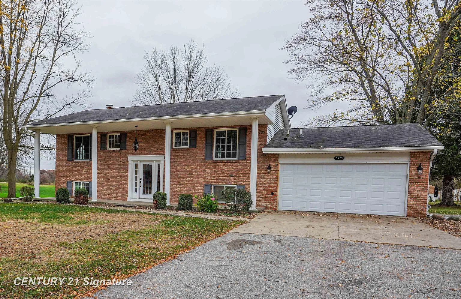 5415 Stroebel Rd photo 1