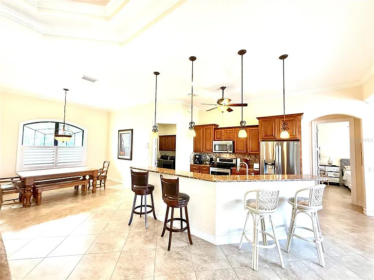 2736 Magdalina Dr — Photo 8