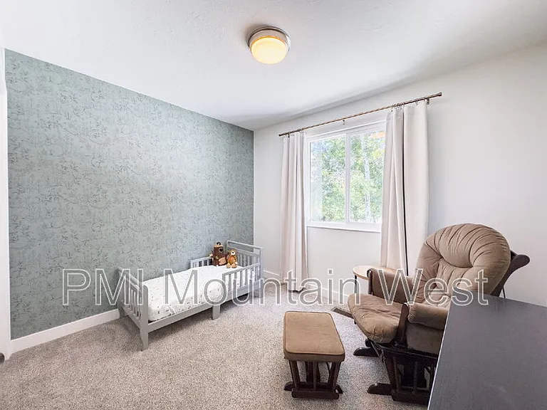 607 E 1250 S — Photo 37