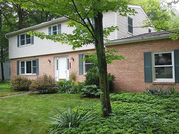 2nd image of 1200 Crestwood Ct