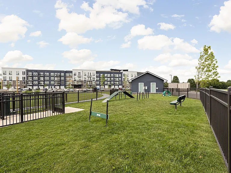 FIFTEEN51 Apartments of Lexington — Photo 24