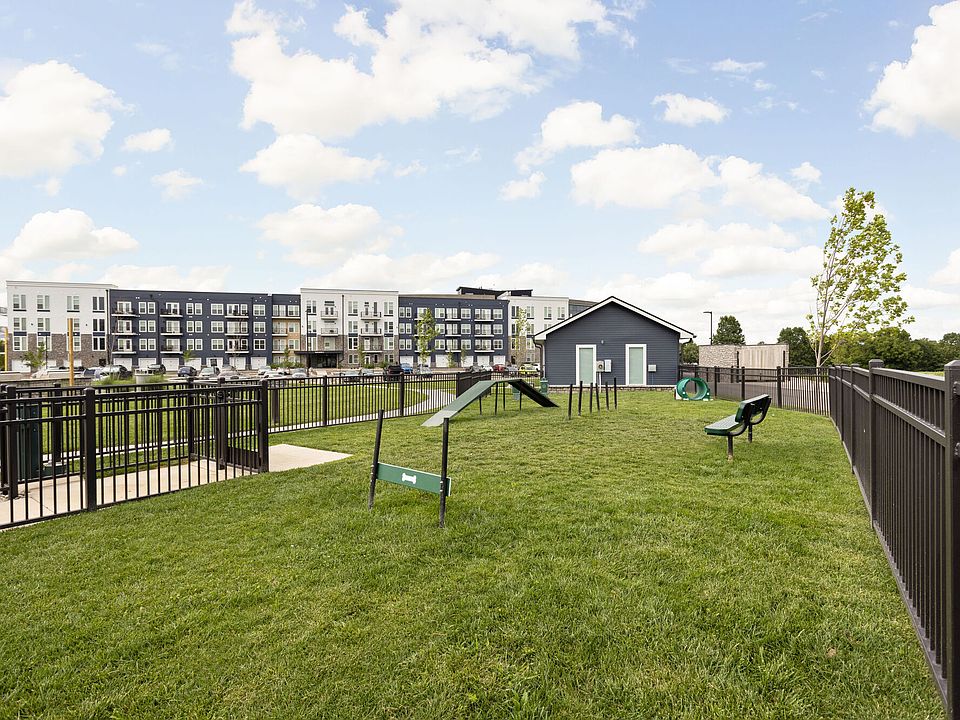 1st image of 1551 Aristides Blvd #3418