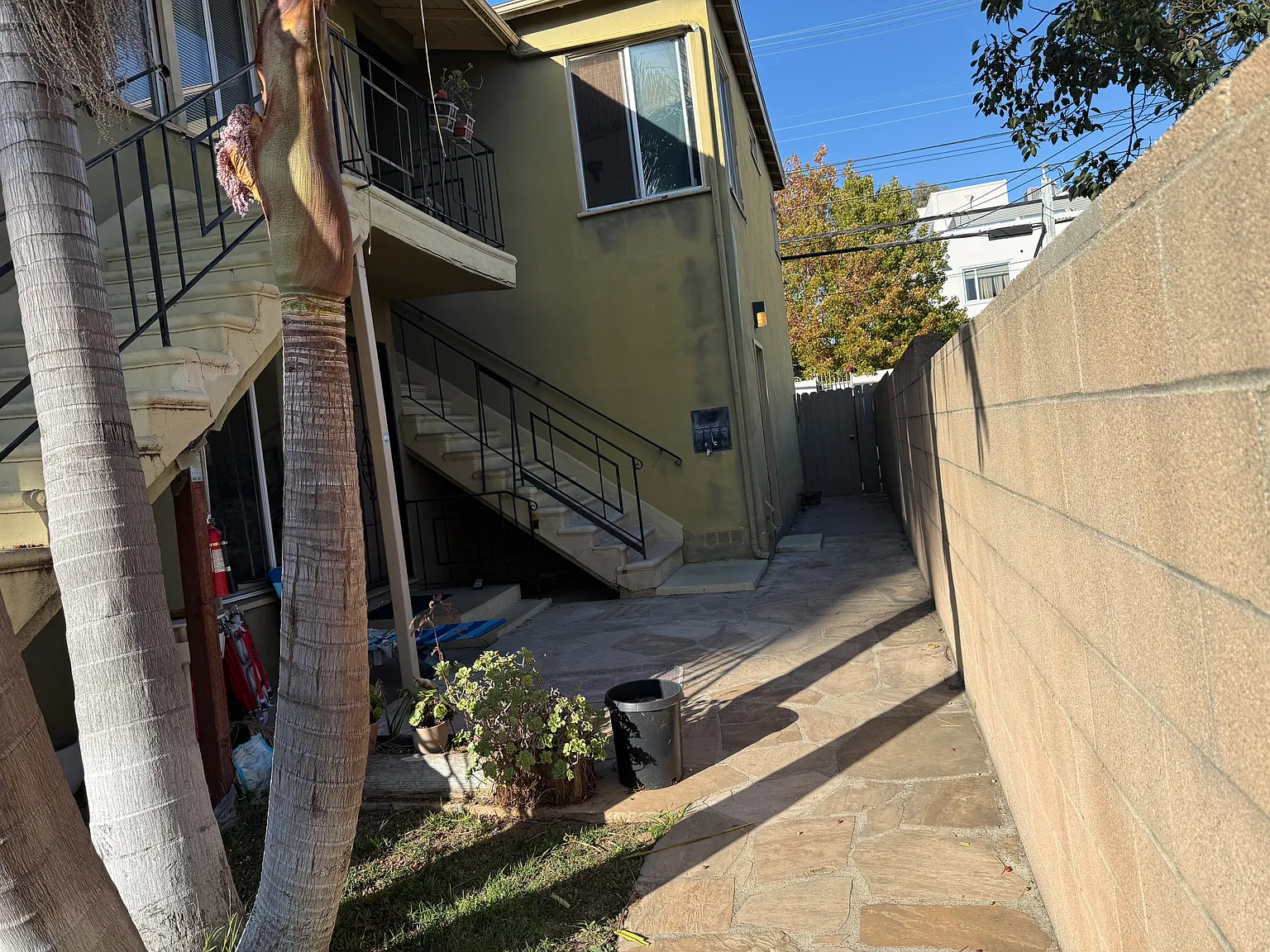2 bed, 850 sqft, $2,850 — Photo 2