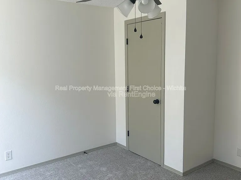 1823 S Shiloh St — Photo 31