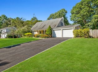 52 Howe Rd, Coram, NY 11727