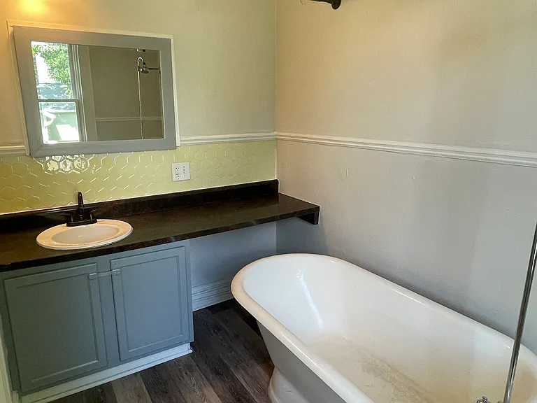 401 N McKean St #2 — Photo 14