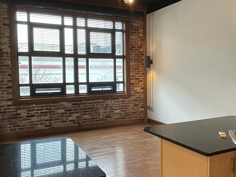 412 Main St #1 — Photo 2