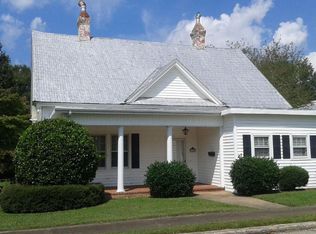 604 S 6th St, Lanett, AL 36863