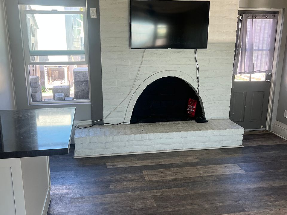 1st image of 6614 Estrella Ave