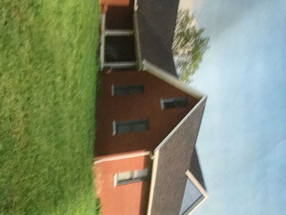 2nd image of 16460 Miller Rd