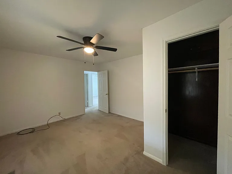 3713 Noble Dr — Photo 14