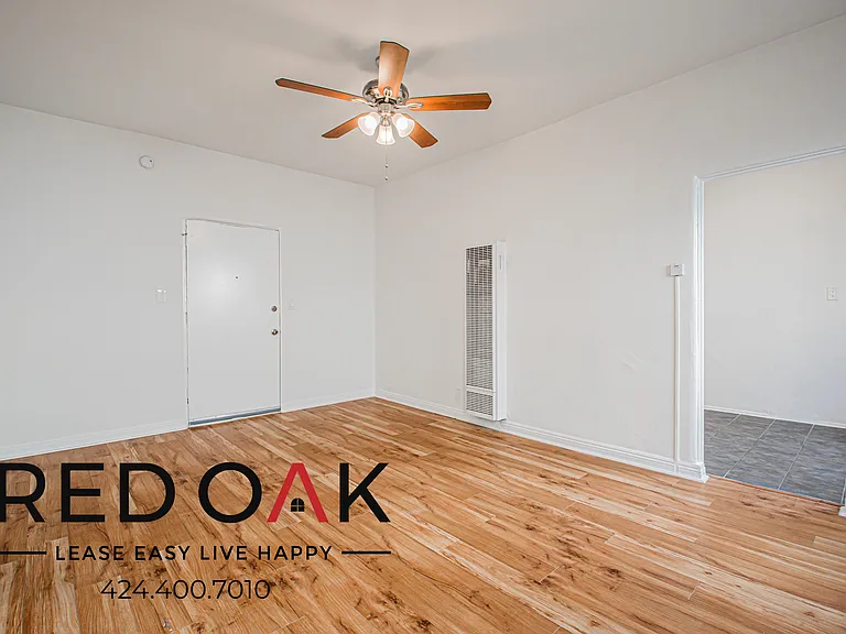 400 N Coronado St #105 — Photo 2