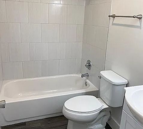 5th image of 312 E Pineloch Ave #D0b451c03