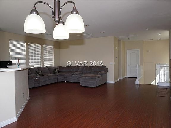 5th image of 583 Belsay Castle Ct