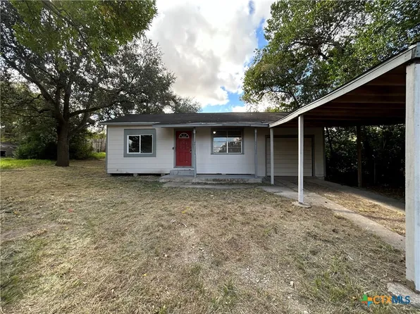 236 Hilltop Dr, Victoria, TX 77905