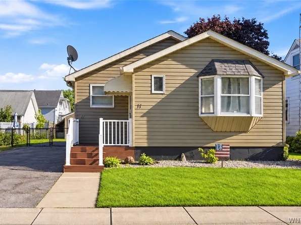 11 Schuler Ave, Tonawanda, NY 14150