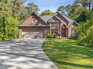 560 Herring Rd, Grayson, GA 30017