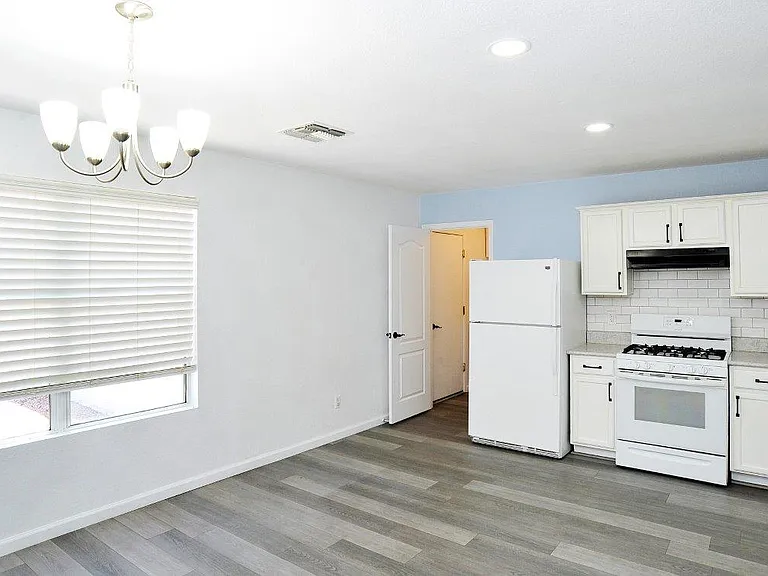 7740 W Oak Stream Rd — Photo 23