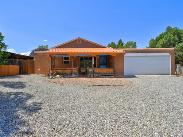 6236 Hannett Ave NE, Albuquerque, NM 87110
