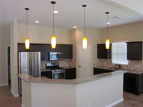 4th image of 1529 Crested Butte Dr