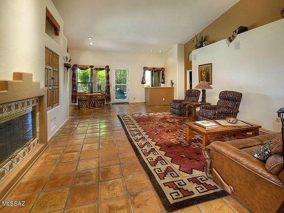 5th image of 6072 N Coatimundi Dr